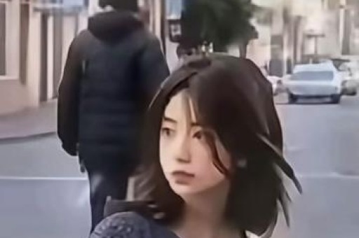 网红直播兜售假大牌 合肥警方当场抓获5名嫌疑人