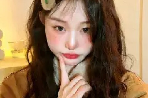 军官给女特务授课竟趁机大发女特务惨了