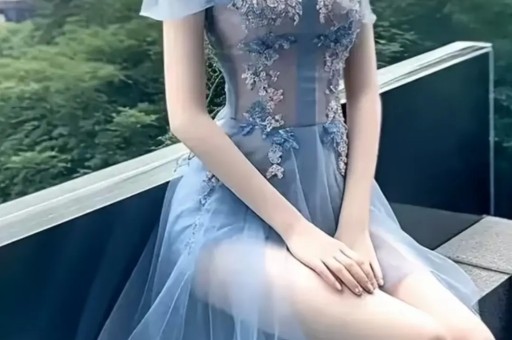 网红董宇辉卖假货求神保佑